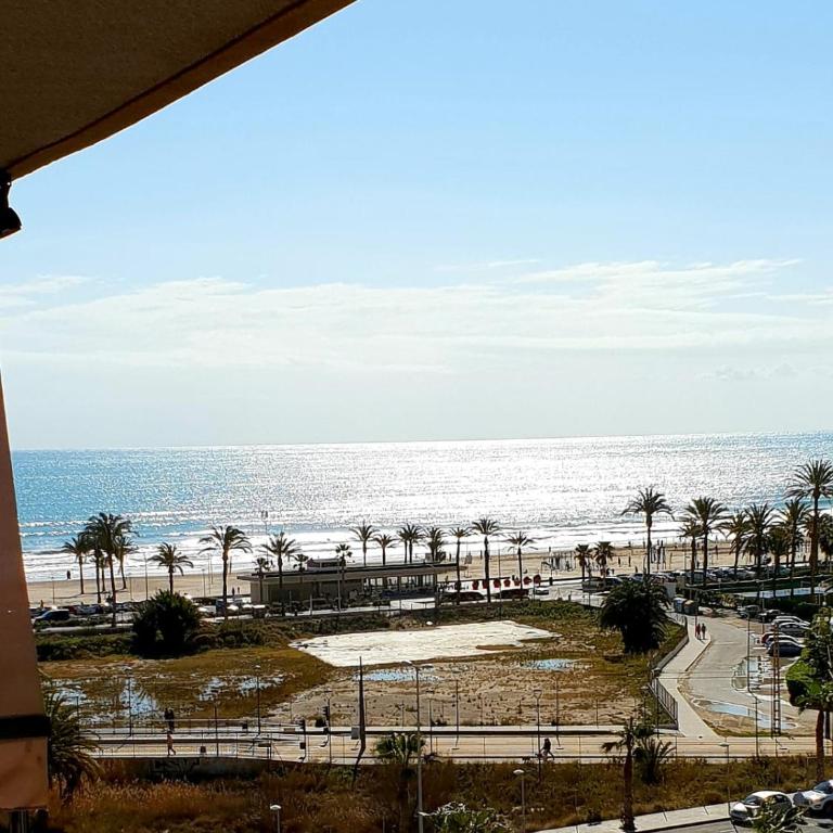 Apartamento con vistas al mar - One-Bedroom Apartment - 1