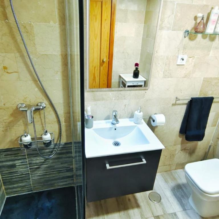 Hola Madrid Alojamiento Temporal - One-Bedroom Apartment - 15