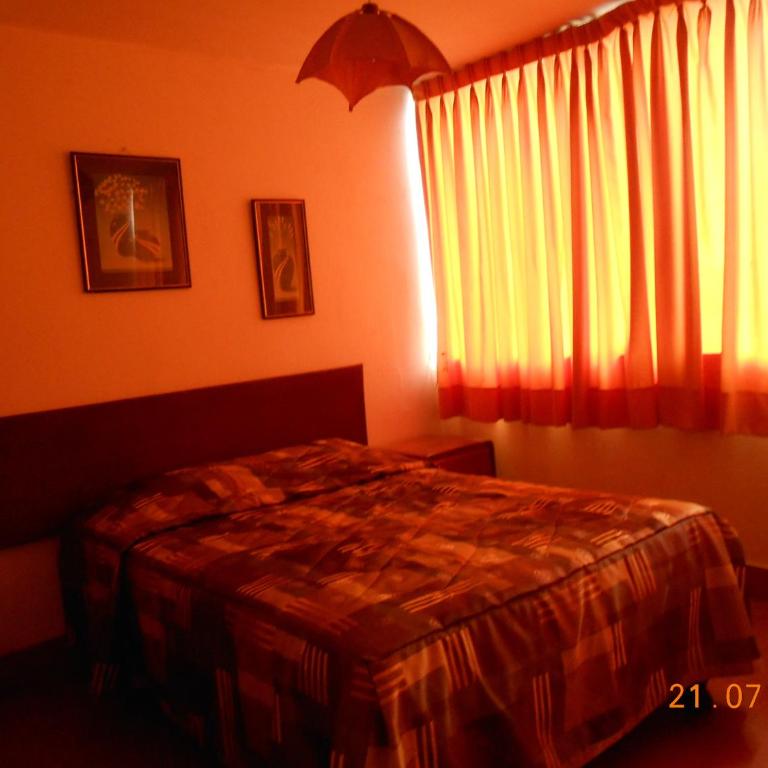 Hostal Cesar Alberto - Habitación Doble - 6