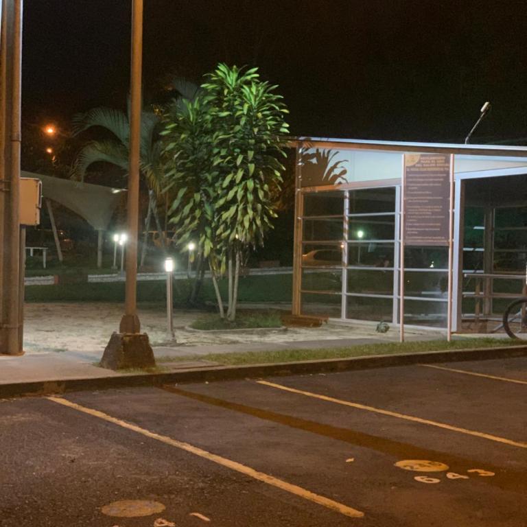 Apartamento amoblado nuevo - Apartamento con vistas a la piscina - 84