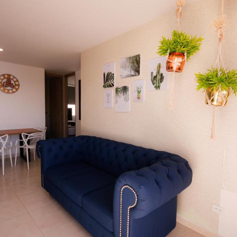 Aptos Plaza Principal, con y sin Vista al Embalse, frente Autobús, a 8 minutos de la Piedra del Peñol, TODO CERCA!!! - Apartamento con balcón - 25
