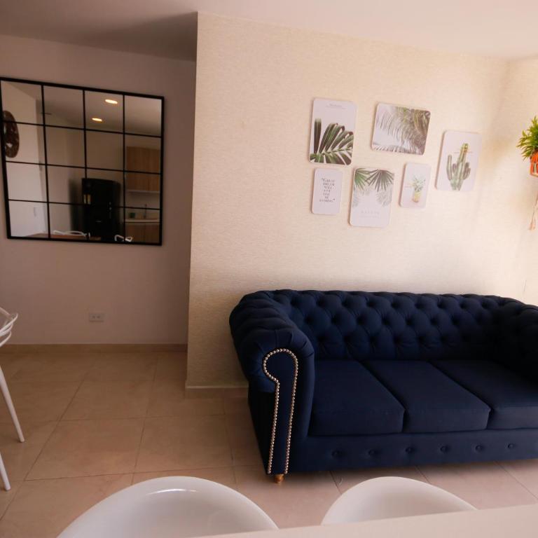 Aptos Plaza Principal, con y sin Vista al Embalse, frente Autobús, a 8 minutos de la Piedra del Peñol, TODO CERCA!!! - Apartamento con balcón - 23