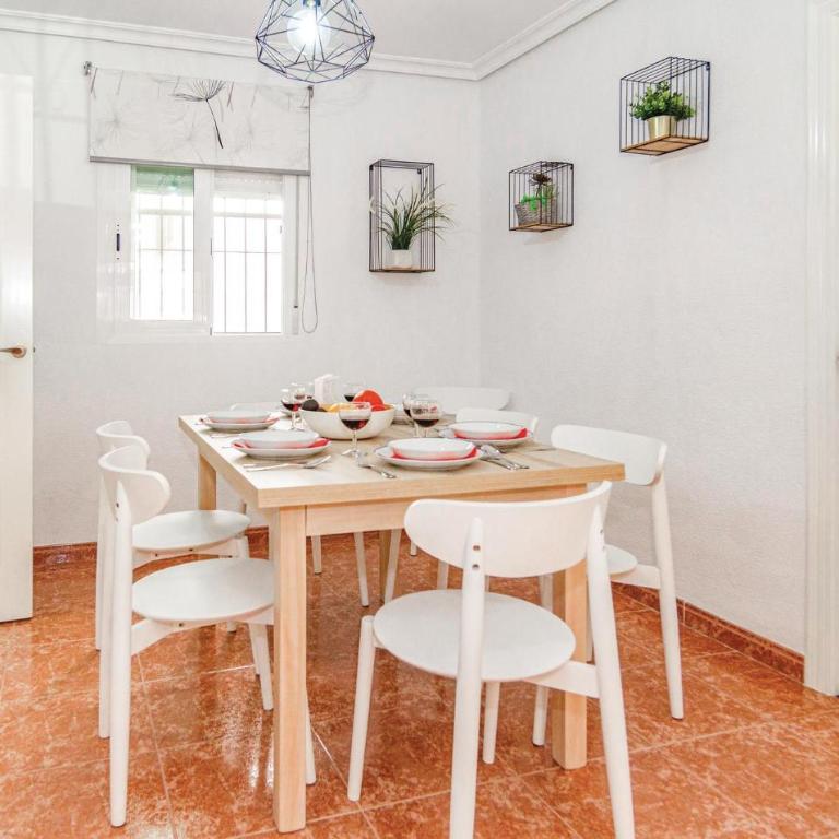 Lovely Apartment In Córdoba With Wifi - Apartamento de 2 dormitorios - 11