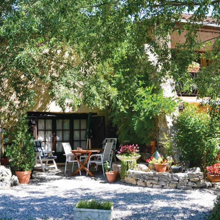 1 Bedroom Amazing Apartment In Lorgues - One-Bedroom Apartment - 4