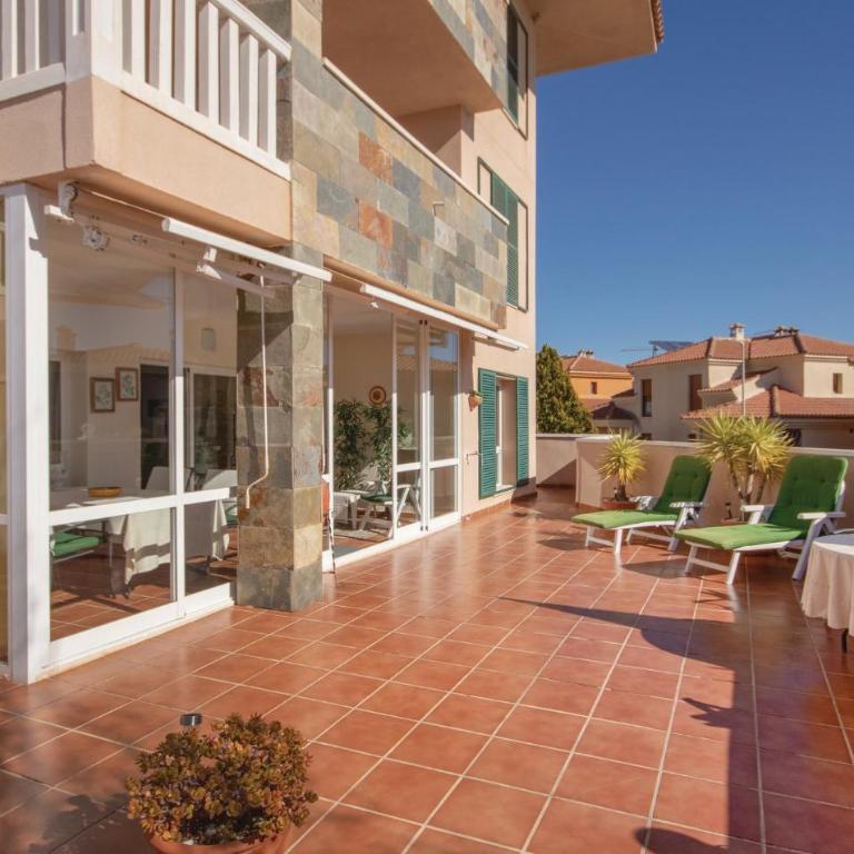 2 Bedroom Awesome Apartment In Benalmadena - Apartamento de 2 dormitorios - 3
