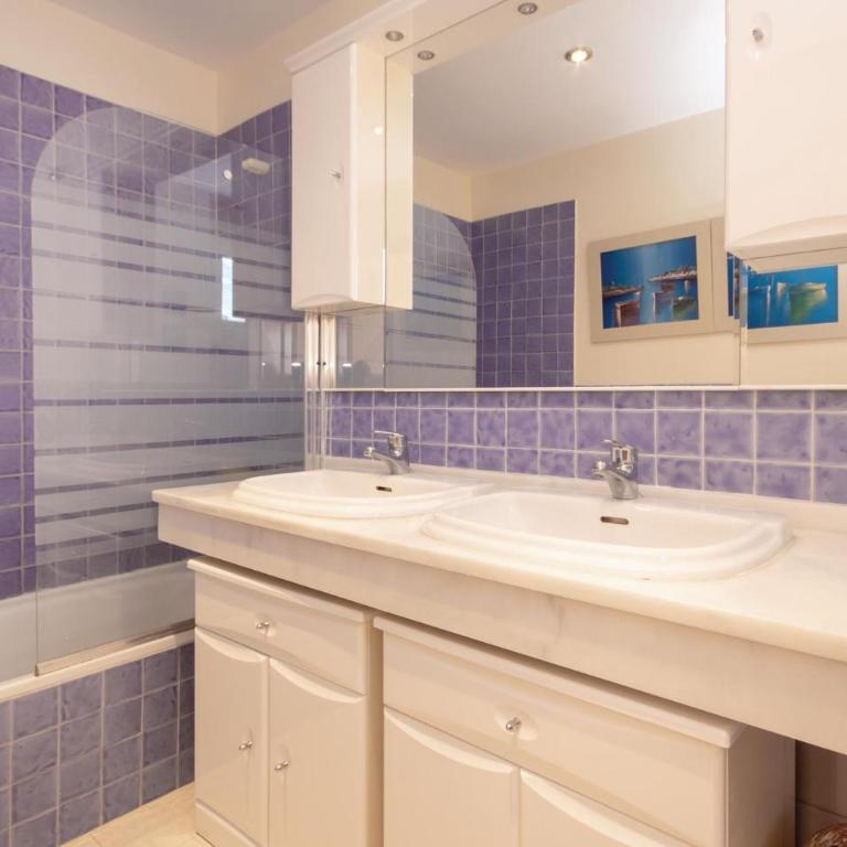 2 Bedroom Awesome Apartment In Benalmadena - Apartamento de 2 dormitorios - 22