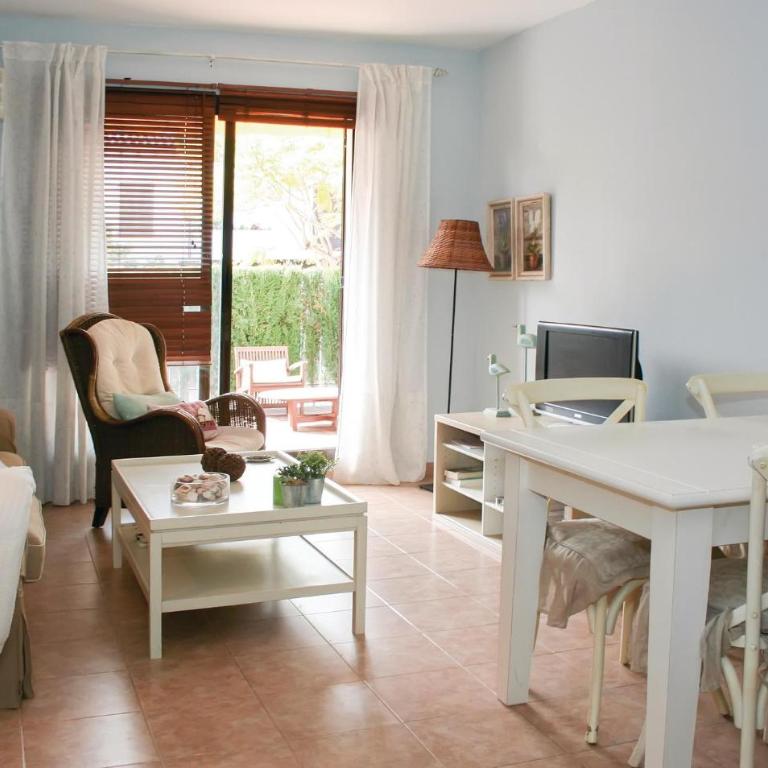 Lovely Apartment In Alcossebre - Apartamento de 3 dormitorios - 2