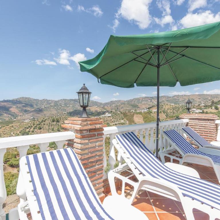 Awesome Home In Frigiliana - Casa Vacacional de 3 dormitorios - 8