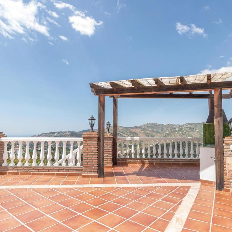 Awesome Home In Frigiliana - Casa Vacacional de 3 dormitorios - 10