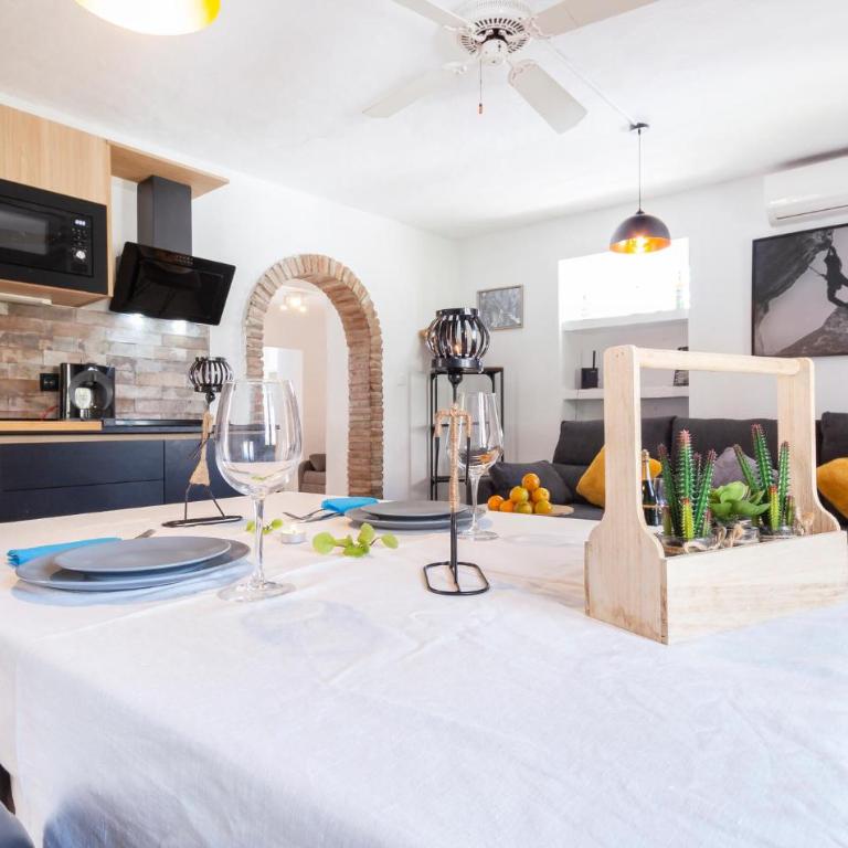 Lovely Home In Malaga - Casa de vacaciones de 2 dormitorios - 14
