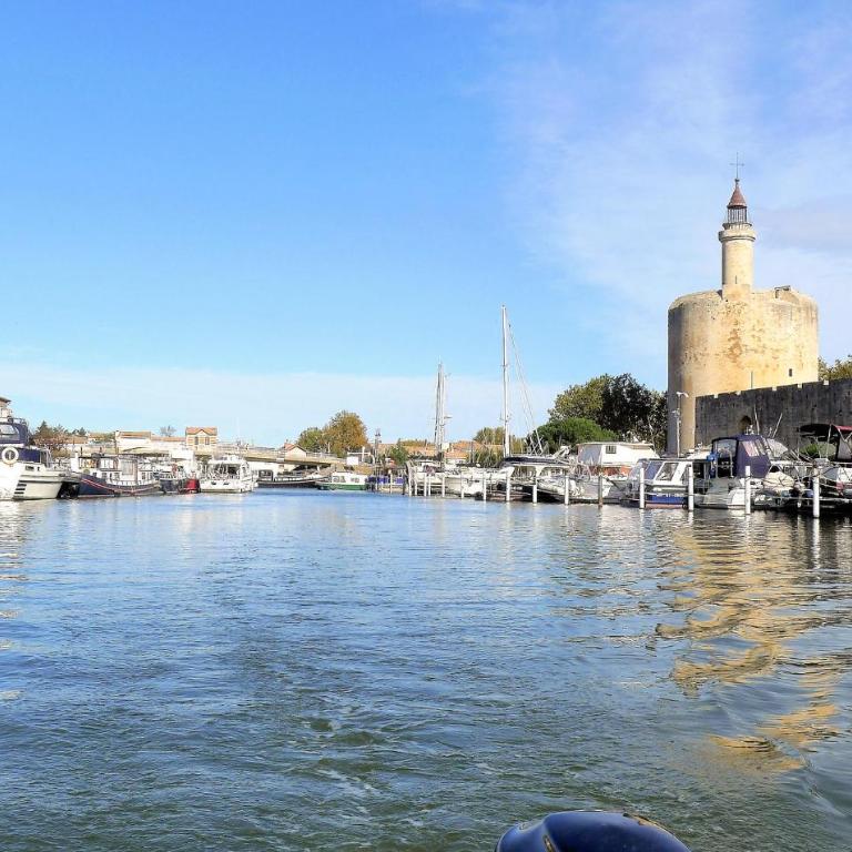 Belle Maison À Aigues-Mortes - Maison de Vacances 2 Chambres - 21