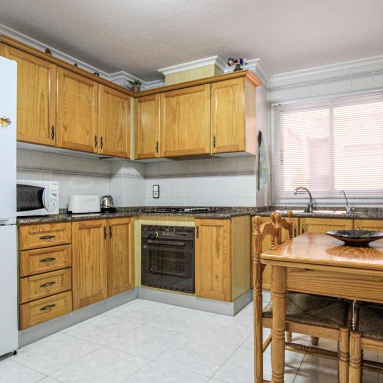 2 Bedroom Pet Friendly Apartment In Santa Pola - Apartamento de 2 dormitorios - 5