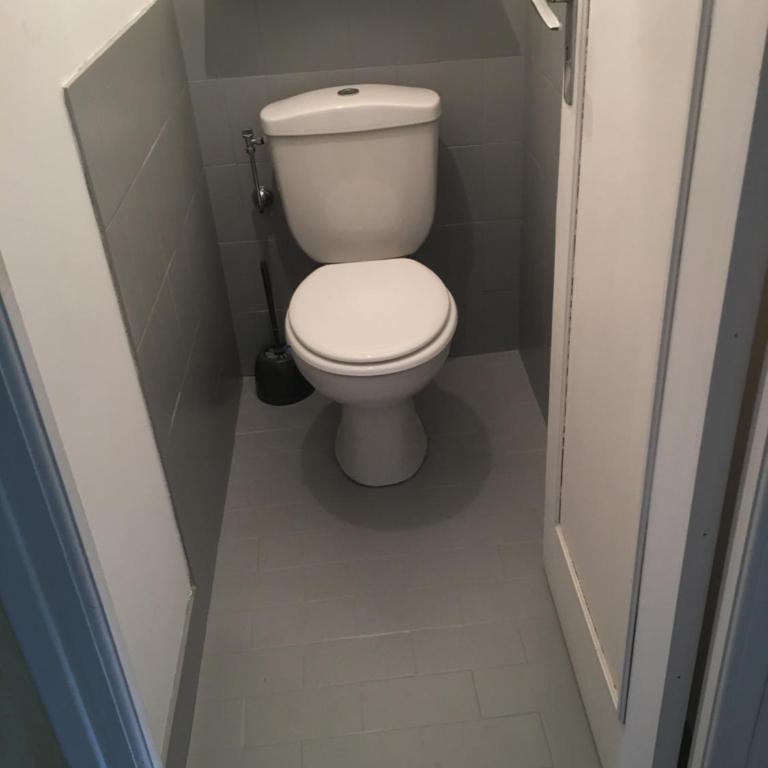 Cap d Antibes, Salis beach , 2 bedrooms , free parking - Appartement 2 Chambres - 22