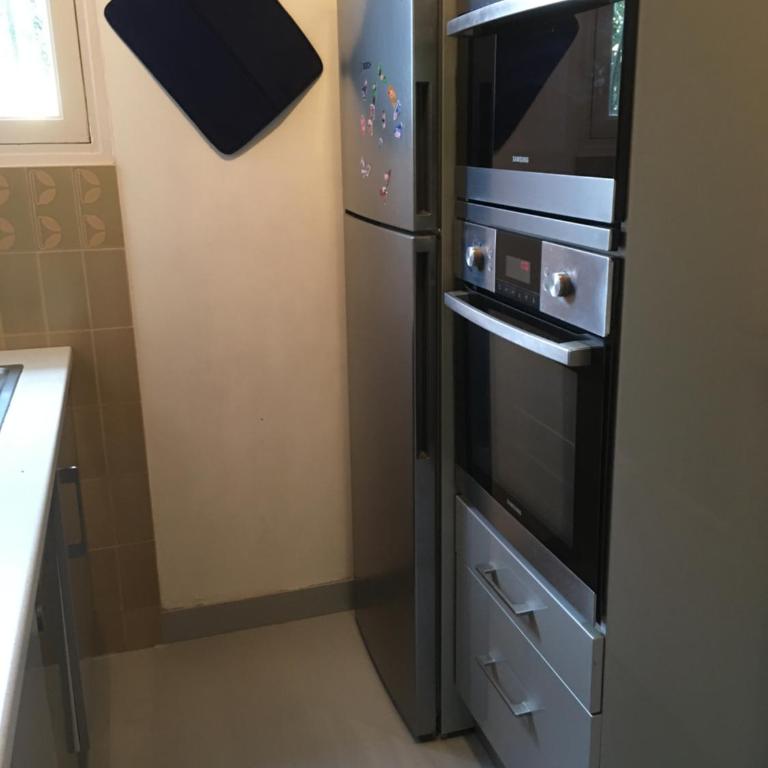 Cap d Antibes, Salis beach , 2 bedrooms , free parking - Appartement 2 Chambres - 17