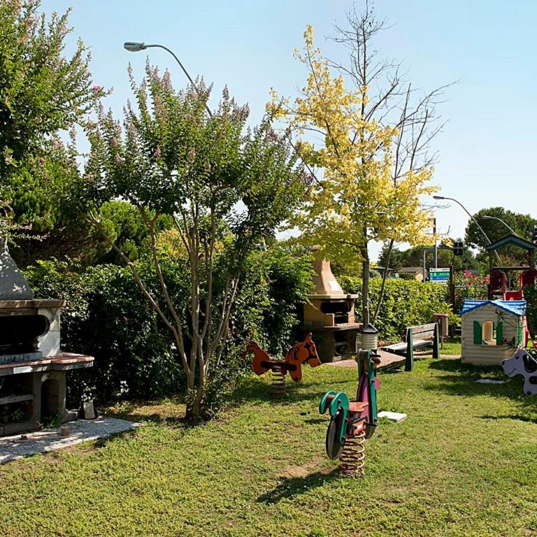 Residence Brenta - Two-Bedroom Apartment with Garden - 7