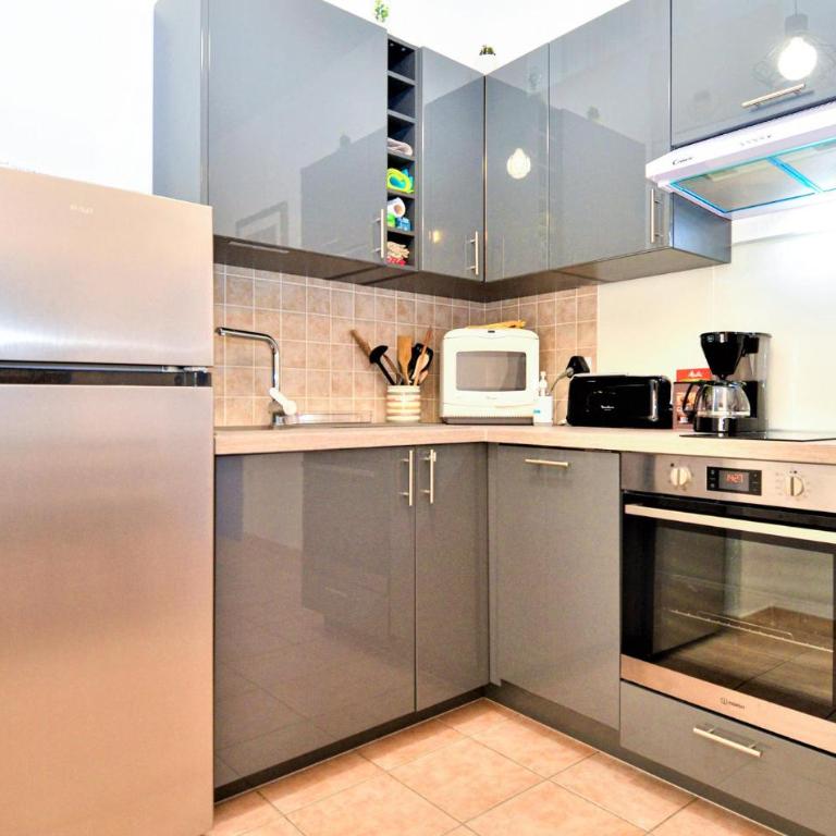 Awesome Apartment In Uzes With Wifi - Appartement 2 Chambres - 6