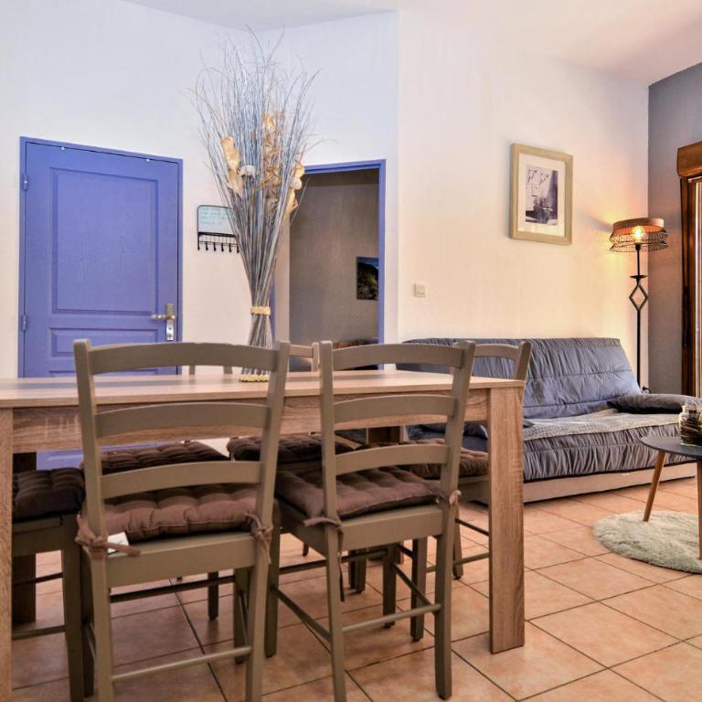 Awesome Apartment In Uzes With Wifi - Appartement 2 Chambres - 14