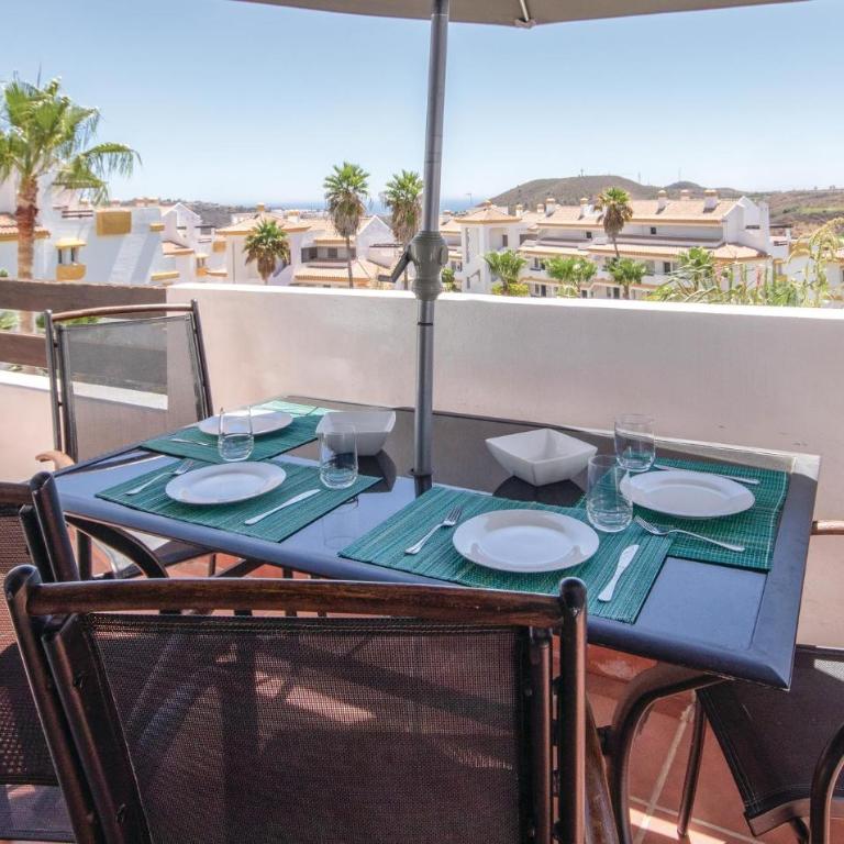Lovely Apartment In Laguna De Mijas - Apartamento de 2 dormitorios - 4