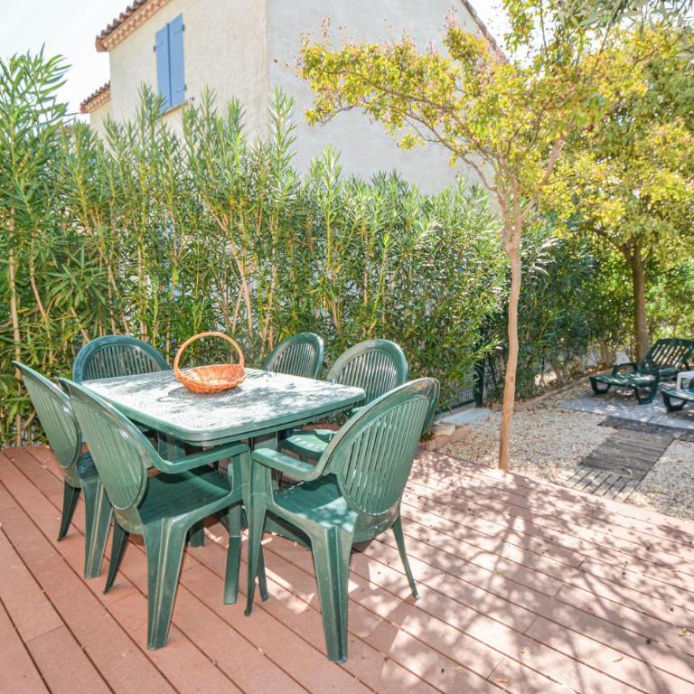 3 Bedroom Awesome Home In Aigues-Mortes - Three-Bedroom Vacation Home - 3
