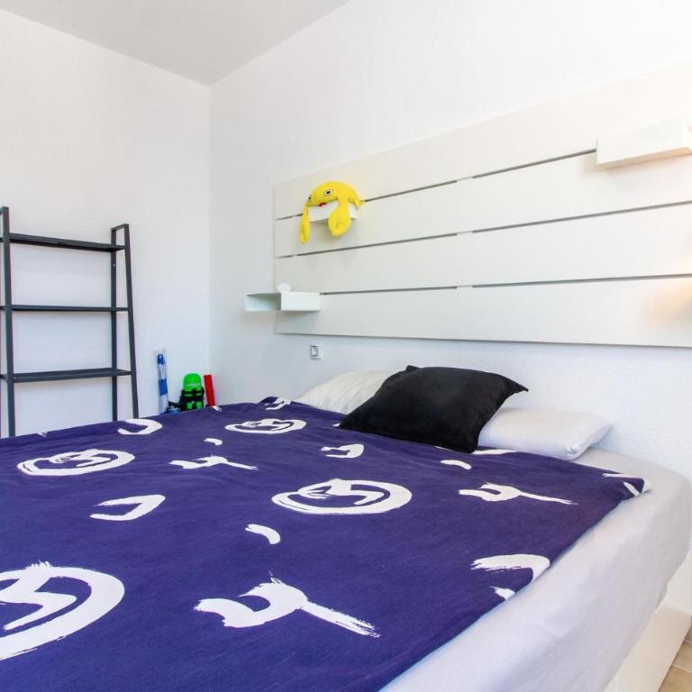 Beautiful Apartment In Torrevieja - Apartamento de 2 dormitorios - 13