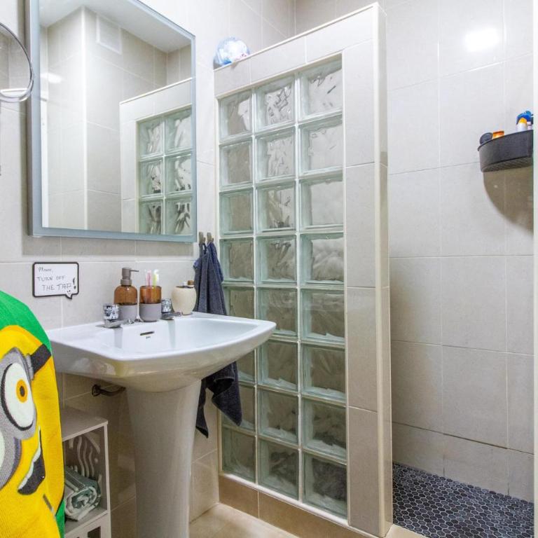 Beautiful Apartment In Torrevieja - Apartamento de 2 dormitorios - 17