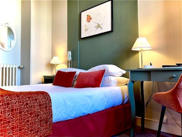 Hôtel Coeur De Loire - Chambre Double - Vue sur Rue - 6