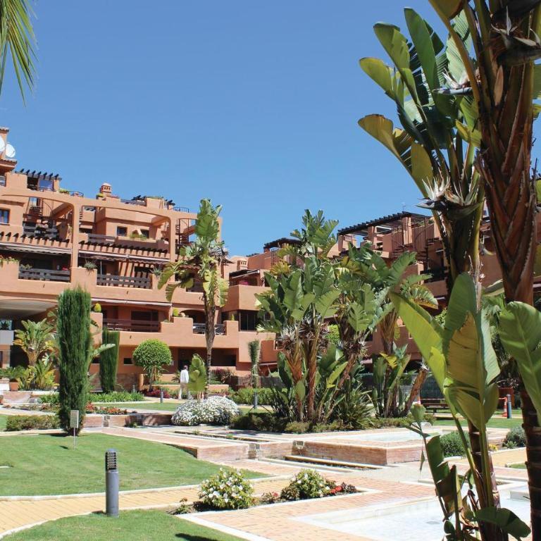 Cozy Apartment In Estepona With Sauna - Apartamento de 2 dormitorios - 4