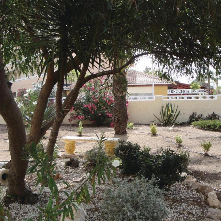 Amazing Apartment In Torrevieja - Apartamento de 1 dormitorio - 5