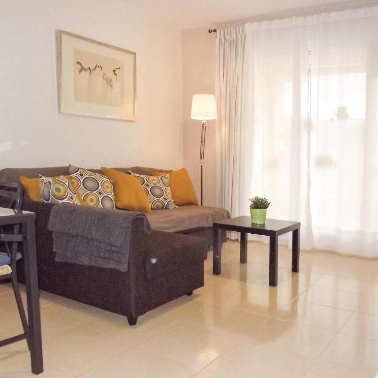 Awesome Apartment In Denia With Swimming Pool - Apartamento de 2 dormitorios - 2