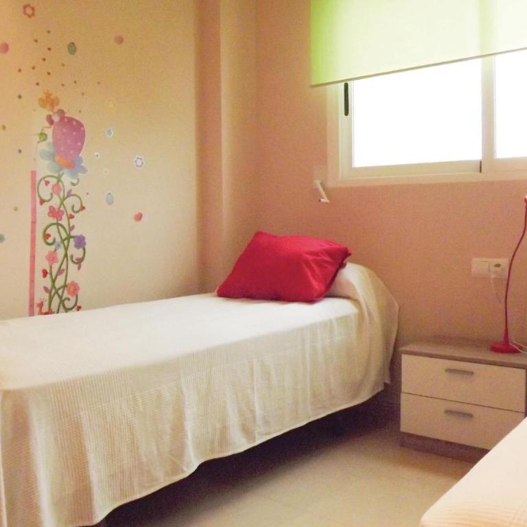 Awesome Apartment In Denia With Swimming Pool - Apartamento de 2 dormitorios - 11