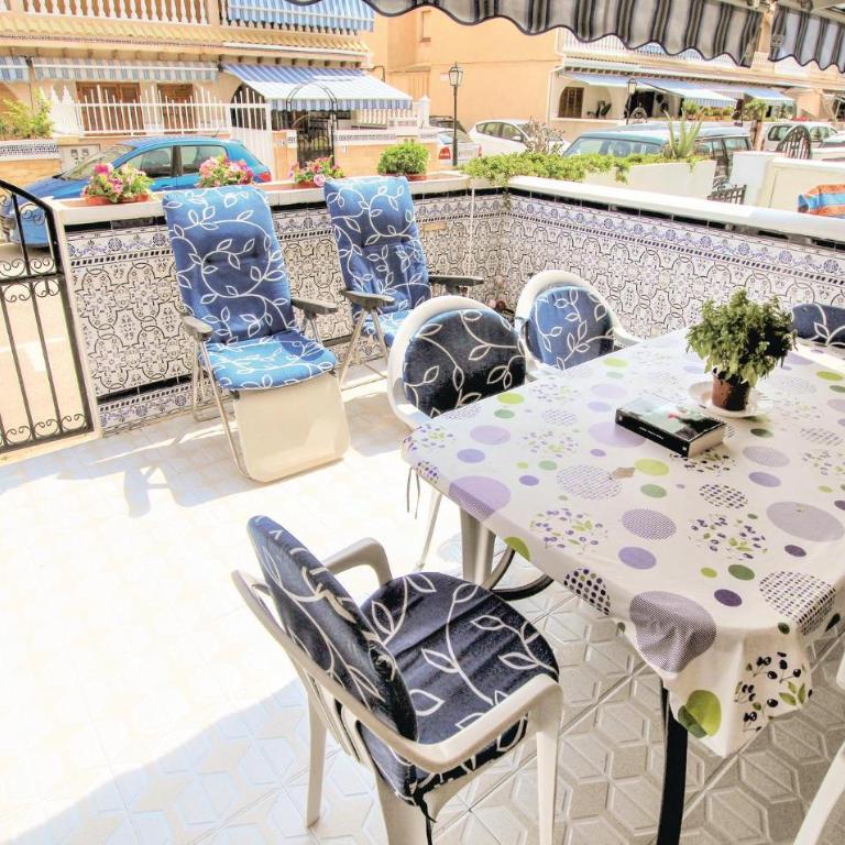 Gorgeous Home In Santa Pola - Casa Vacacional de 3 dormitorios - 7