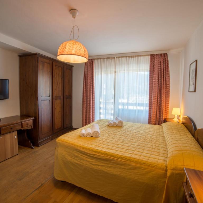 HG Hotel Italia - Camera Matrimoniale/Doppia con Letti Singoli - 8