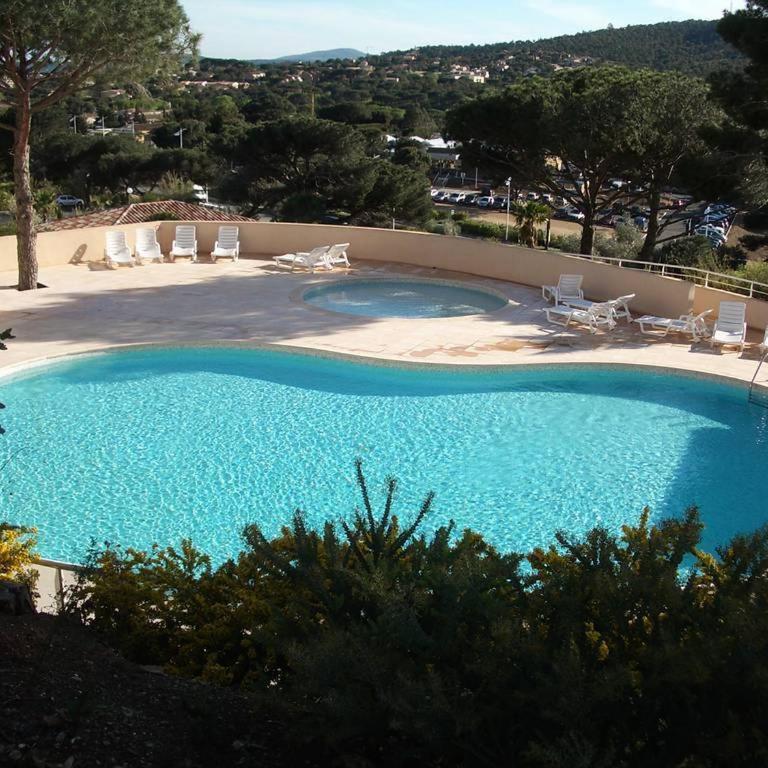 Appartement T2 : Jardin, Piscine, Parking à Sainte-Maxime - Appartement 1 Chambre - 5