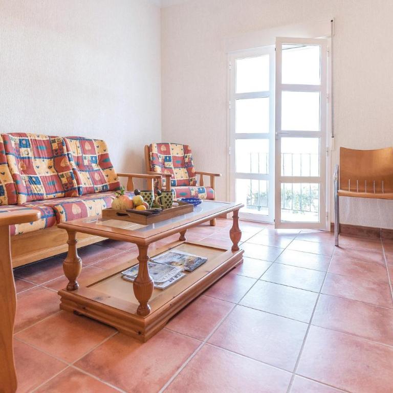 6 Bedroom Cozy Home In Huelva - Casa de Vacaciones de 6 dormitorios - 15