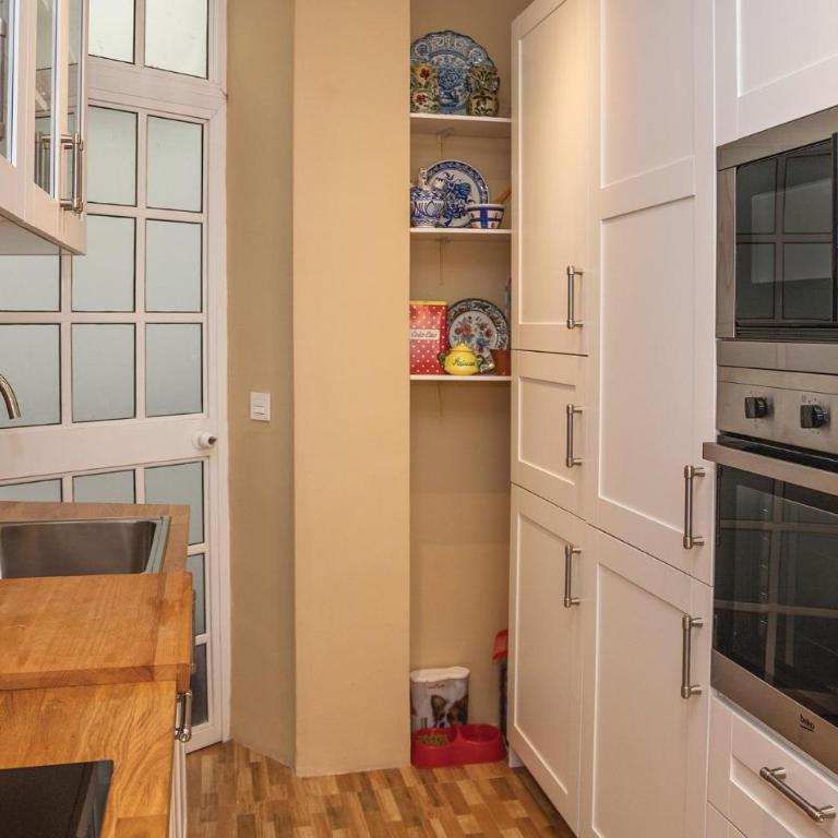 3 Bedroom Cozy Apartment In Sevilla - Apartamento de 3 dormitorios - 10