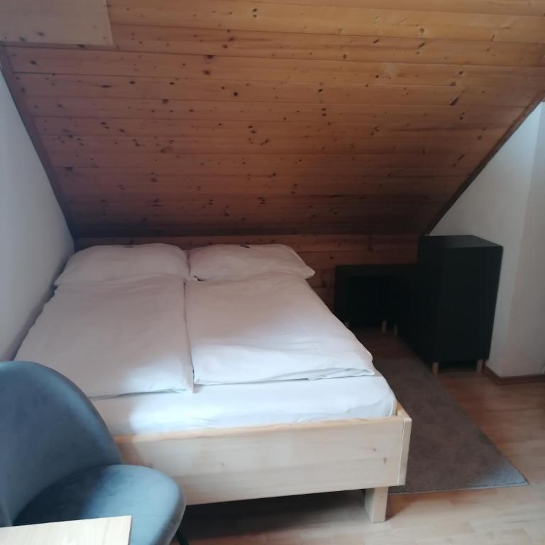 Gasthaus Rettenbachalm - Comfort Dreibettzimmer mit Dusche - 5