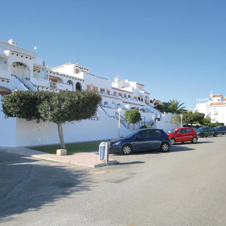 3 Bedroom Amazing Home In Torrevieja - Casa Vacacional de 3 dormitorios - 8