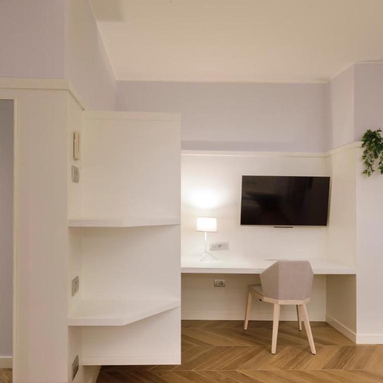 Hotel Baylle - Junior Suite con Balcone - 4