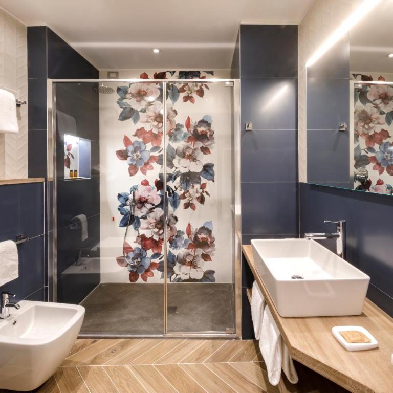 Hotel Baylle - Junior Suite con Balcone - 5
