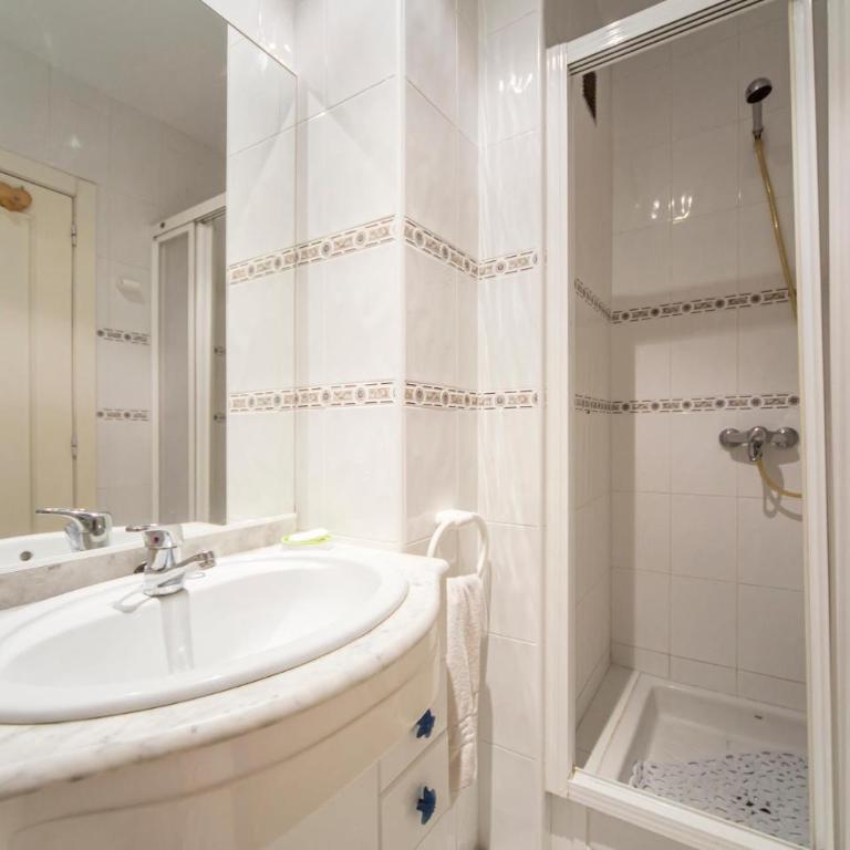Gorgeous Apartment In Alcossebre - Apartamento - 10