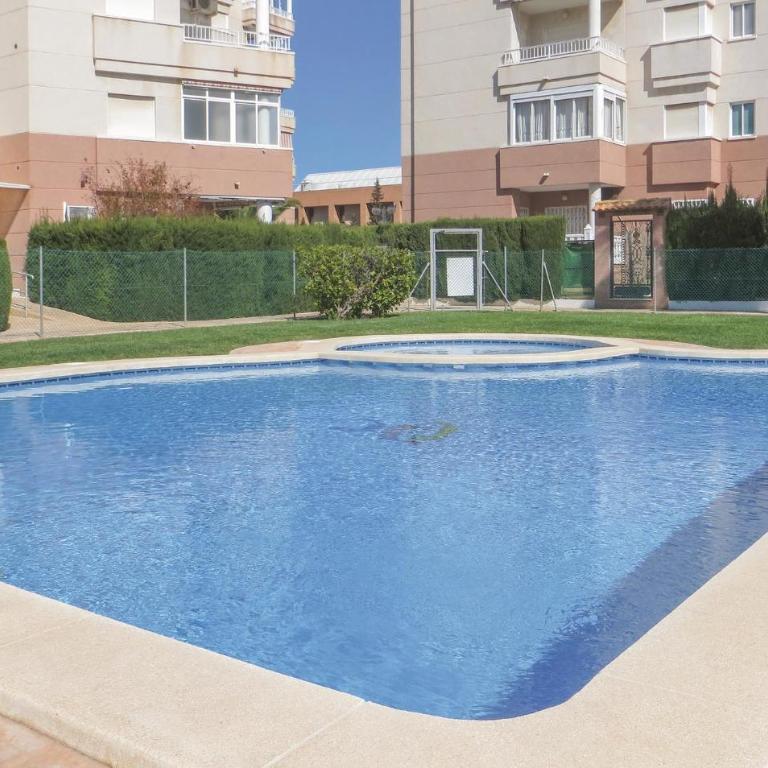 2 Bedroom Gorgeous Apartment In Torrevieja - Apartamento de 2 dormitorios - 5