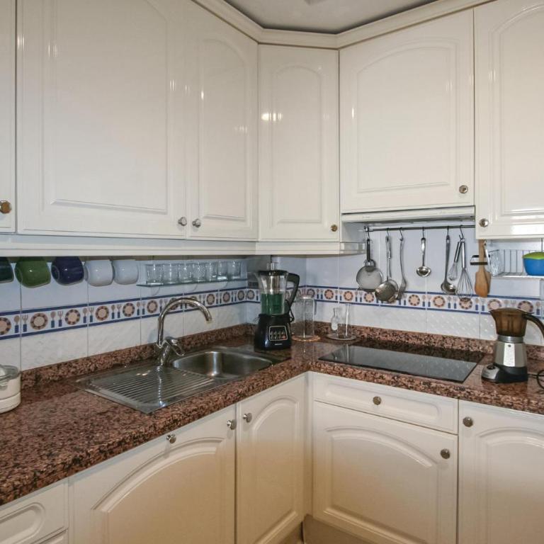 Cozy Apartment In Santa Pola With Wifi - Apartamento - 3