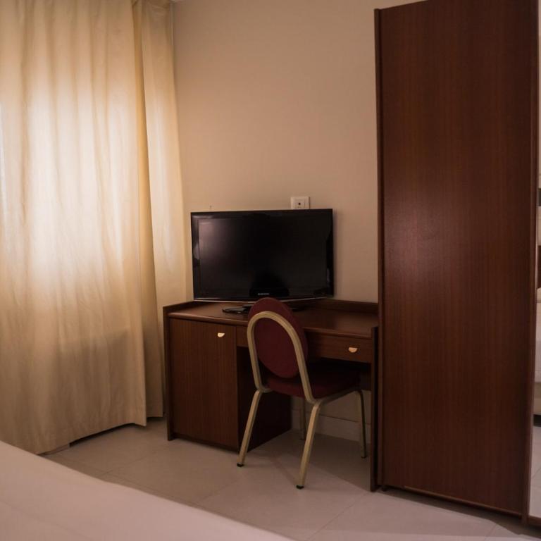 Hotel Mediterraneo - Camera Tripla - 1