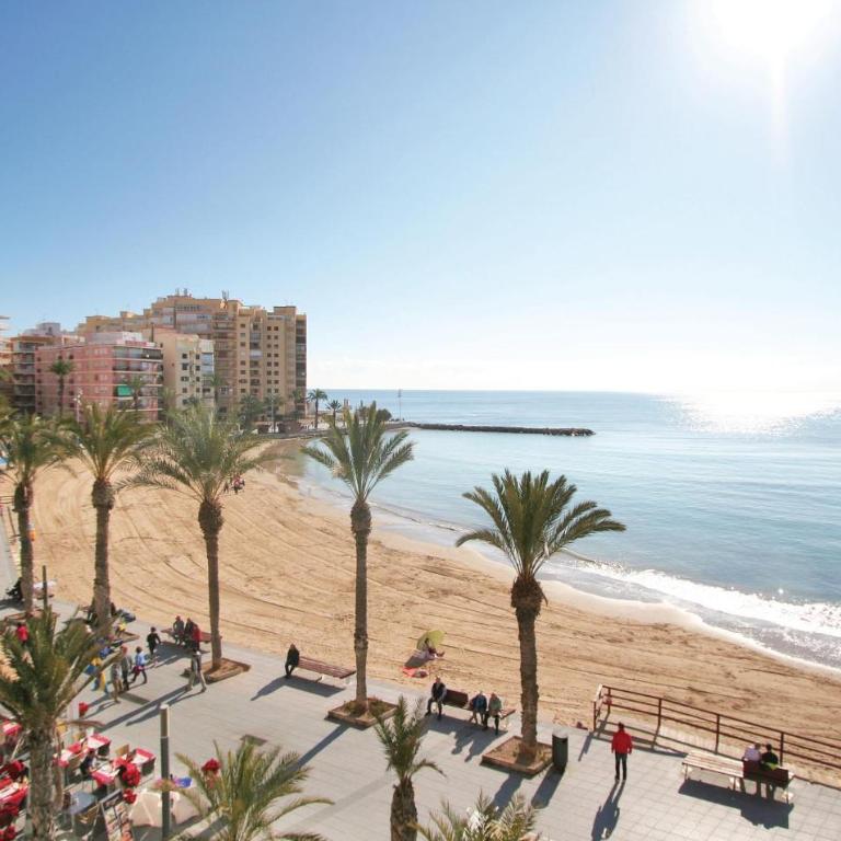 Cozy Apartment In Torrevieja - Apartamento de 3 dormitorios - 7