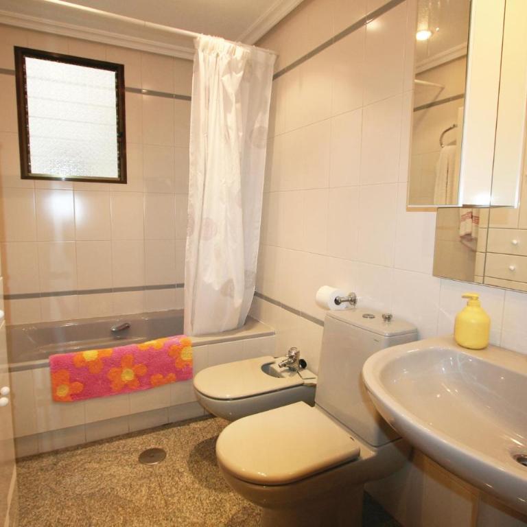 Cozy Apartment In Torrevieja - Apartamento de 3 dormitorios - 16