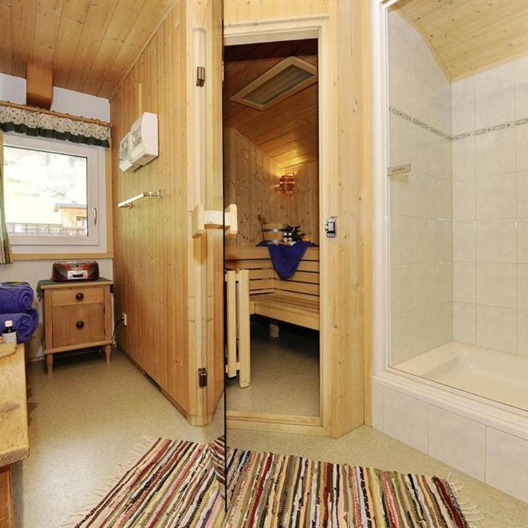 Alpenhaus Netzer - Apartment mit Dusche - 8
