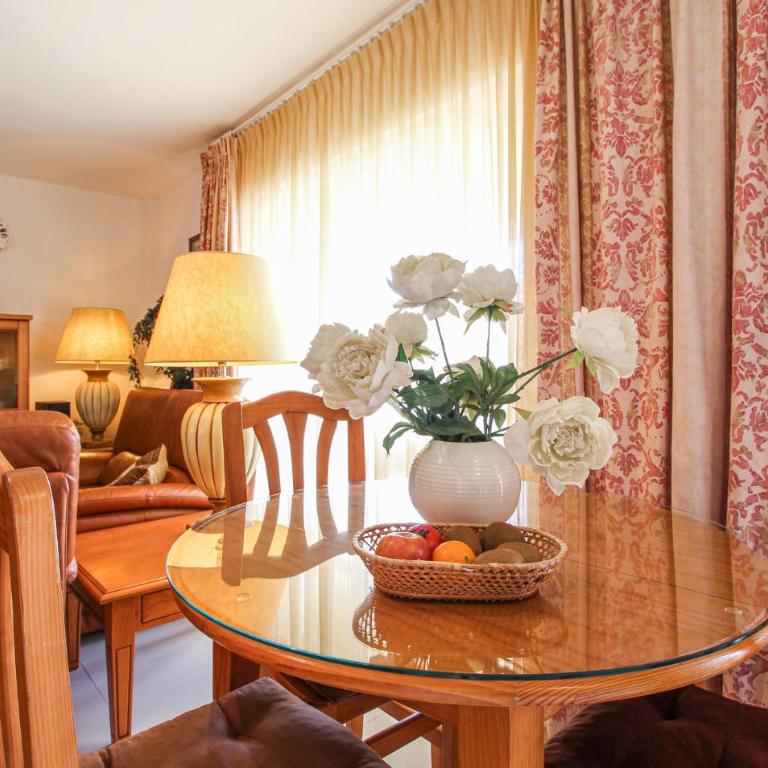 Amazing Apartment In Denia - Apartamento de 3 dormitorios - 7