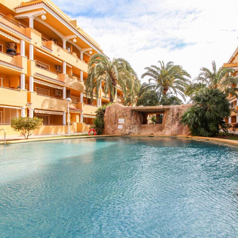 Amazing Apartment In Denia - Apartamento de 3 dormitorios - 9
