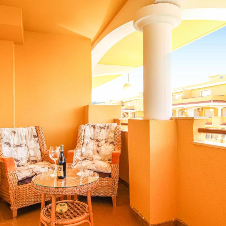 Amazing Apartment In Denia - Apartamento de 3 dormitorios - 13