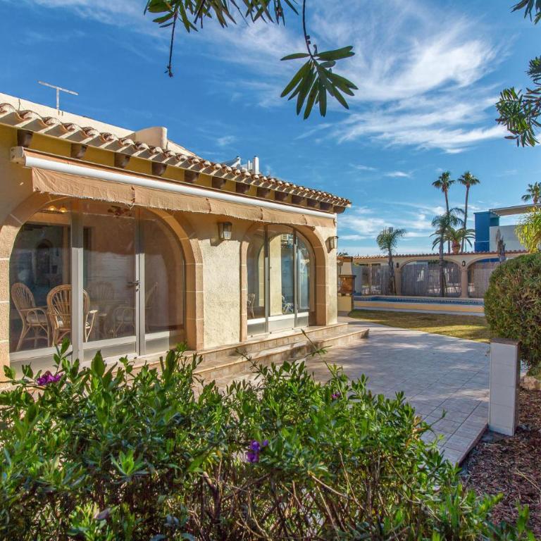 Beautiful Home In Dénia - Casa Vacacional de 3 dormitorios - 7
